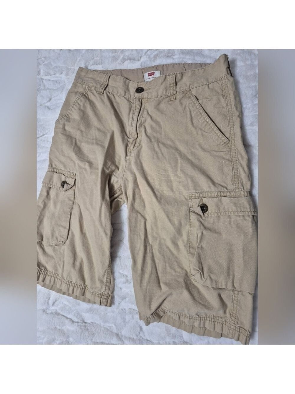 Levi's Boy's Beige Multi Pocket Cargo Shorts Sz18 Great condition